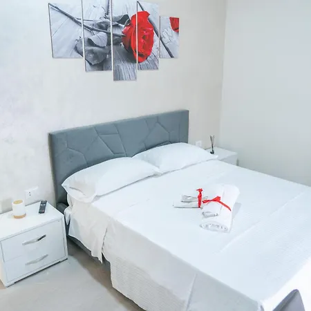 Myroom *